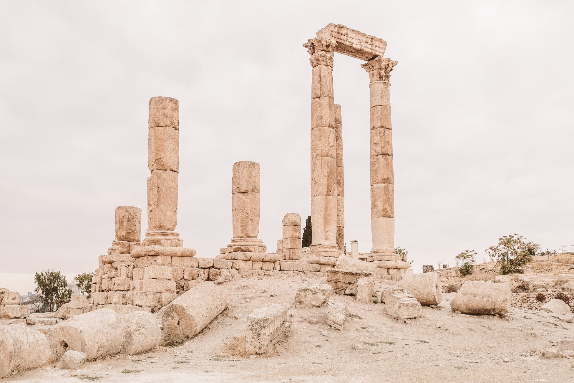 A visit of the Amman Citadel during 24 hours in Amman