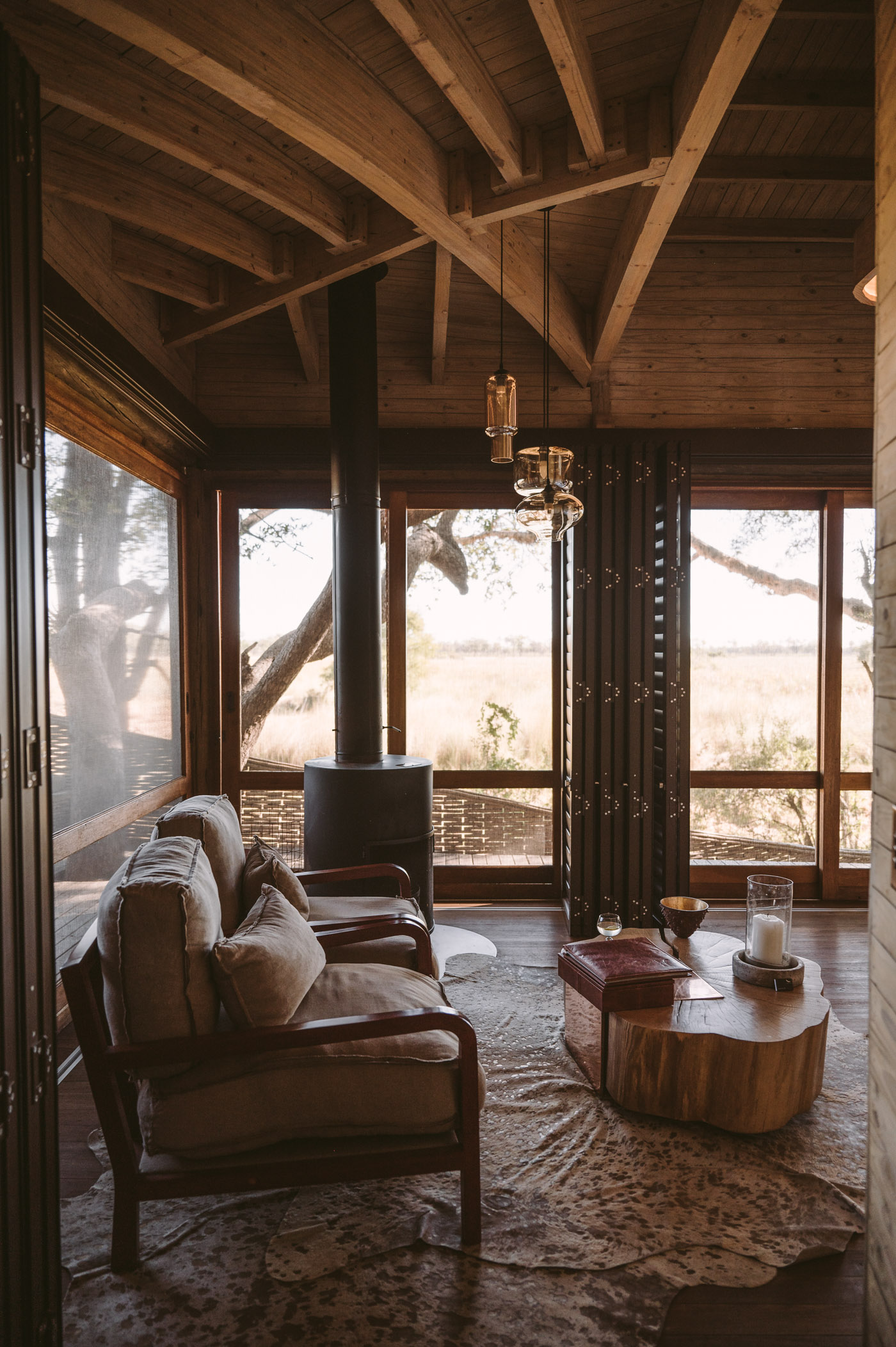andBeyond Sandibe Okavango Delta Lodge living room
