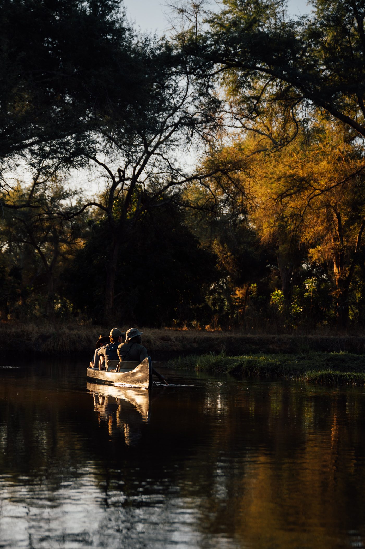Canoe safaris at Kutali Camp by Classic Zambia in Lower Zambezi National Park in Zambia